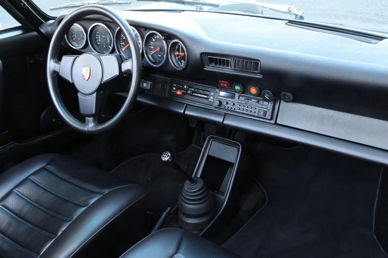1977 Porsche 911 S Targa, 20/24