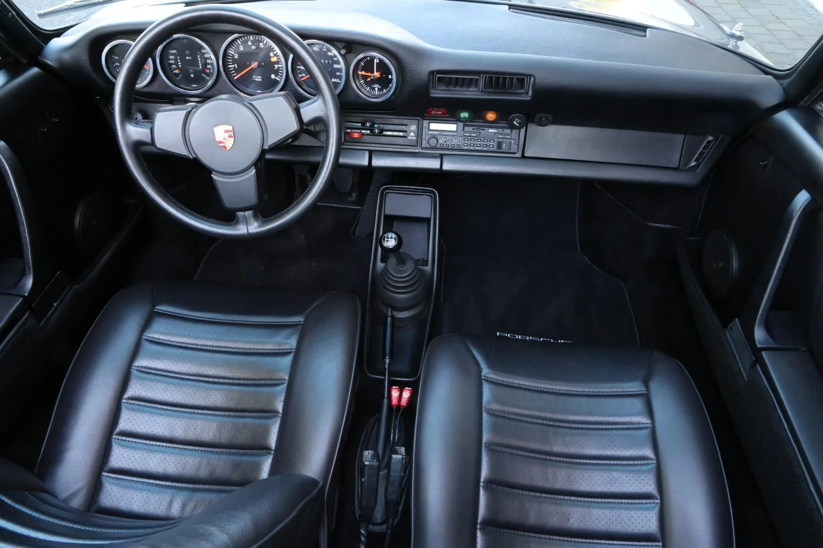 1977 Porsche 911 S Targa, 21/24