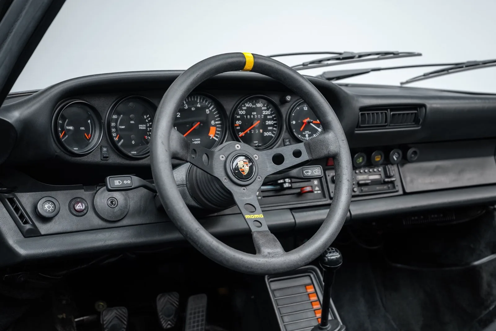 1977 Porsche 911 SC Targa, 8/23