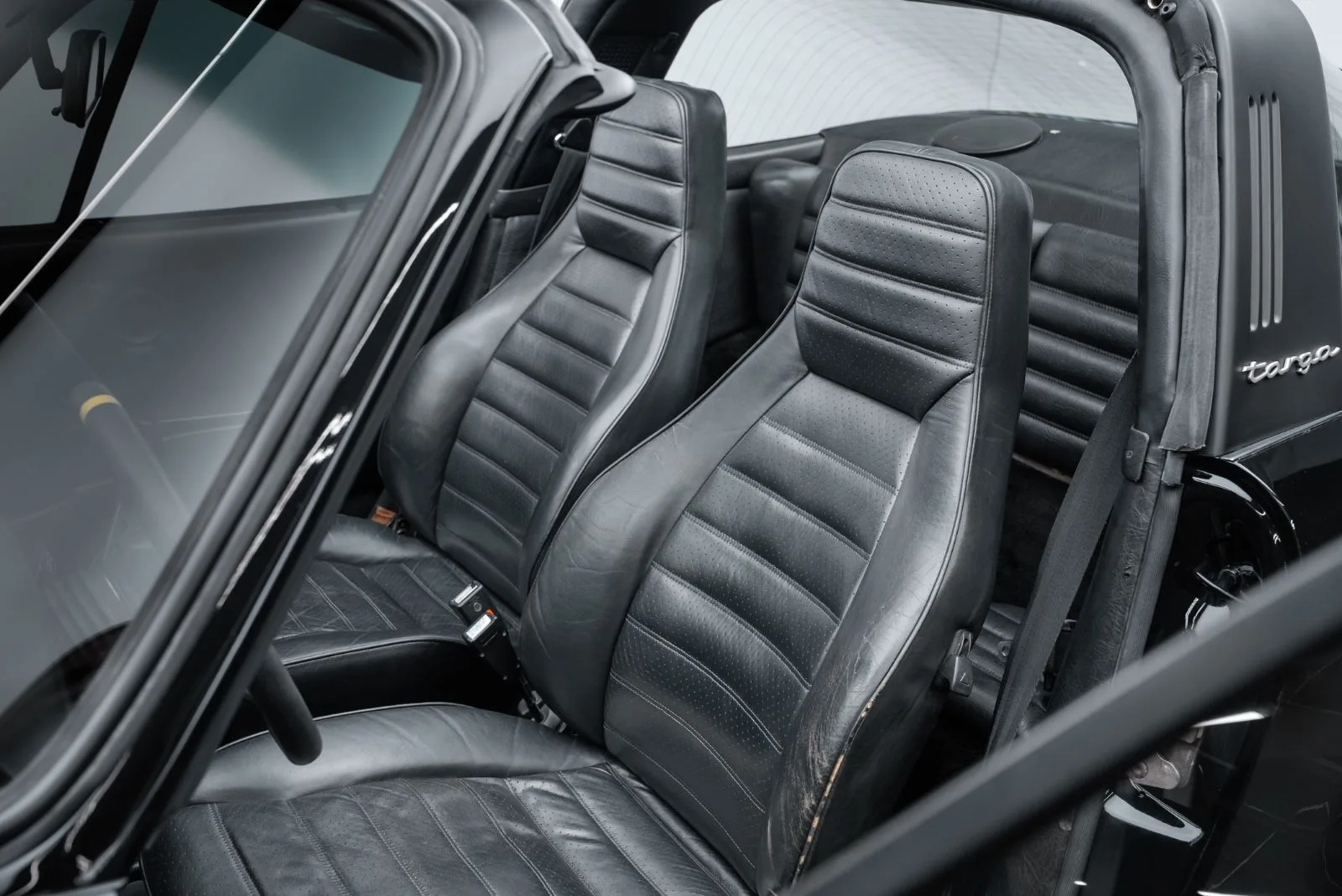 1977 Porsche 911 SC Targa, 10/23