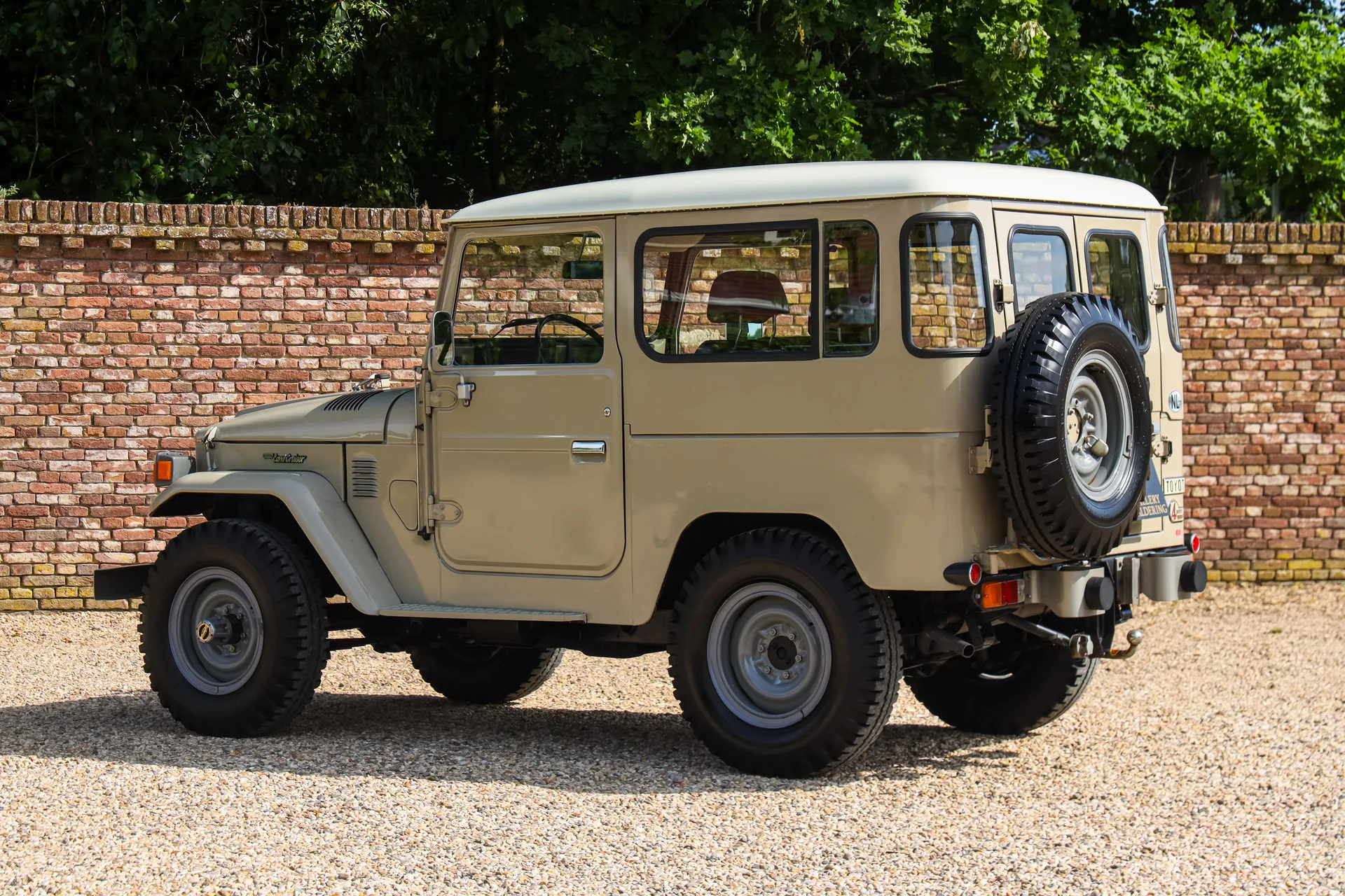 1977 Toyota Land Cruiser 40 BJ40 Hardtop, 2/30