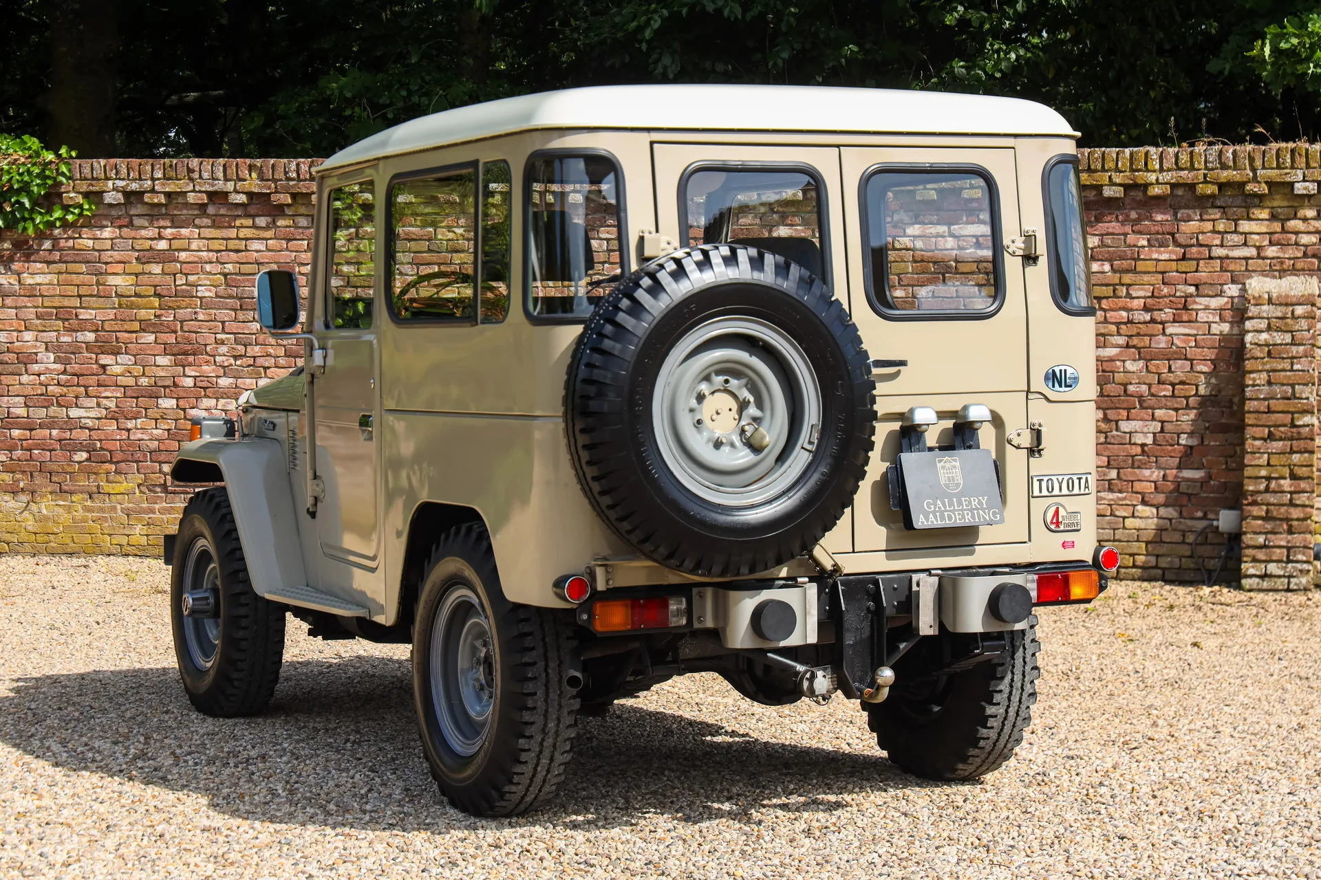 1977 Toyota Land Cruiser 40 BJ40 Hardtop, 6/30