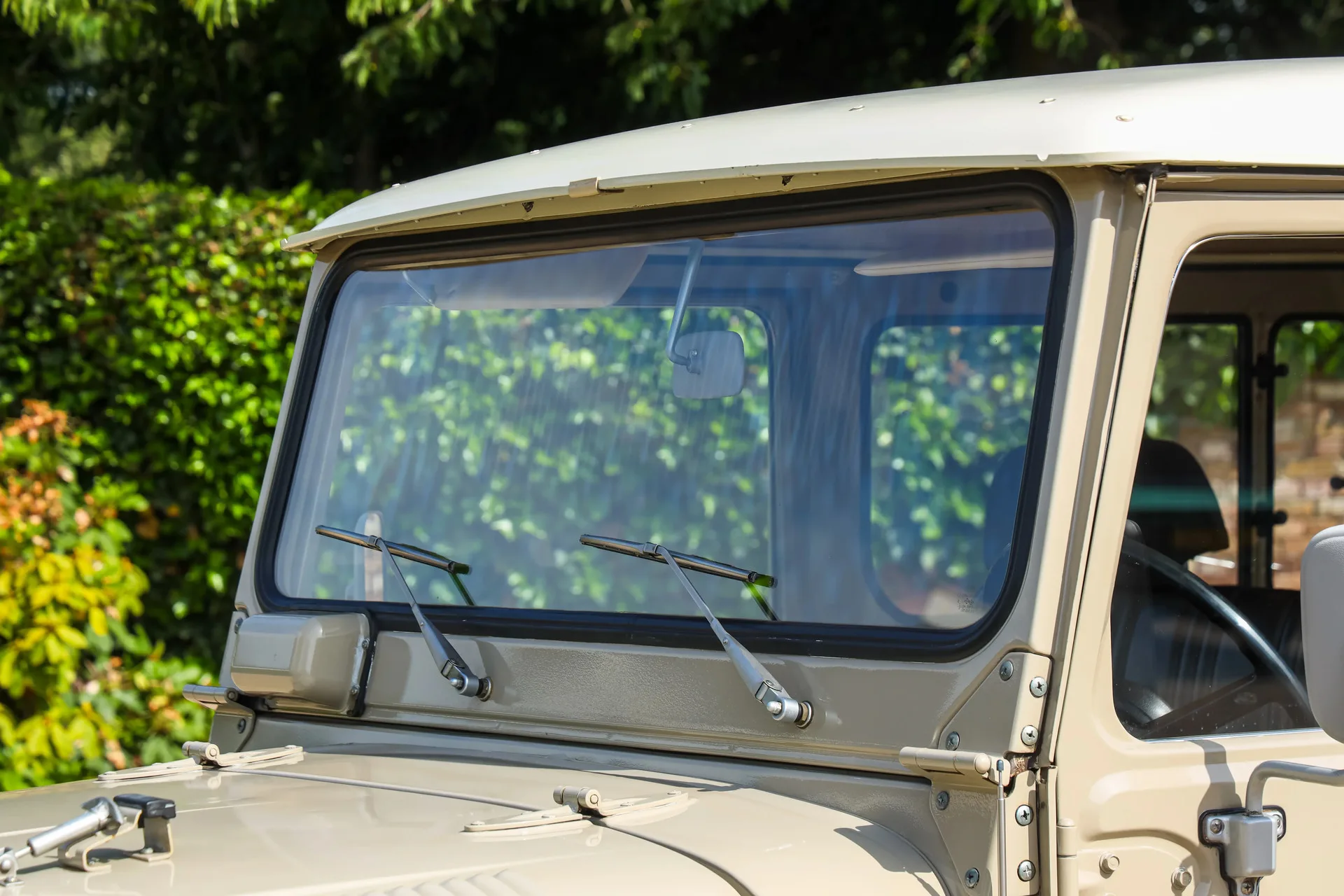 1977 Toyota Land Cruiser 40 BJ40 Hardtop, 8/30