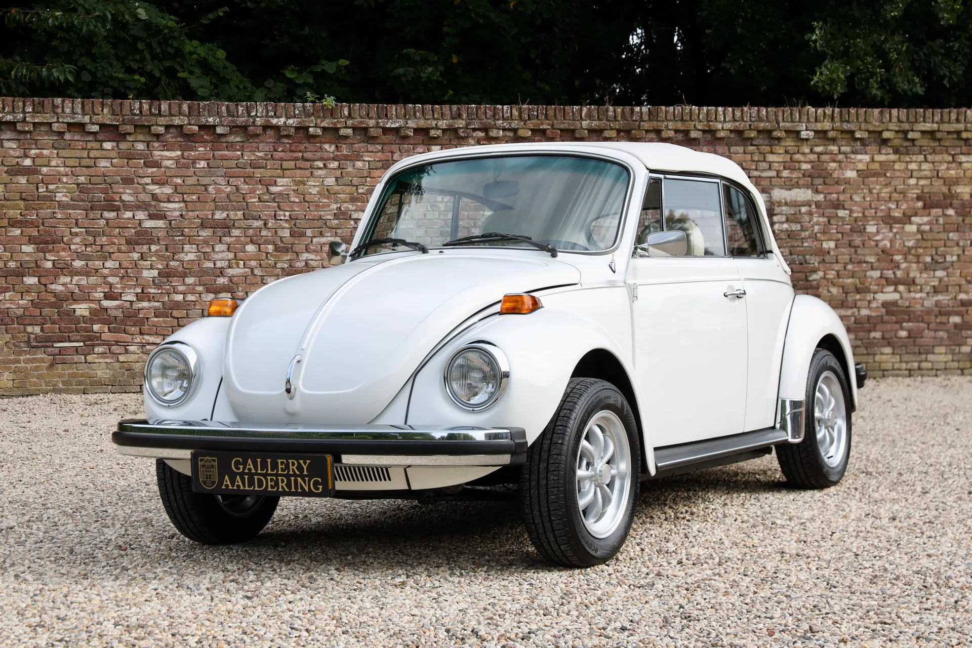 1977 Volkswagen 1303 Cabriolet Champagne Edition, 12/30