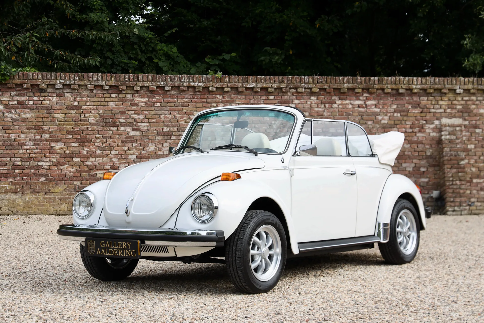 1977 Volkswagen 1303 Cabriolet Champagne Edition, 19/30