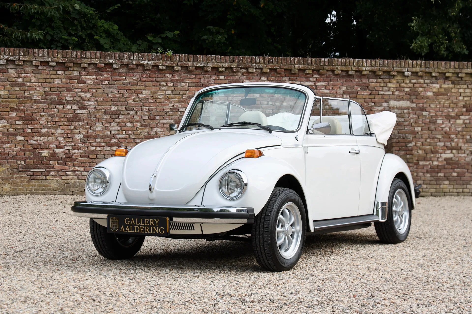 1977 Volkswagen 1303 Cabriolet Champagne Edition, 20/30