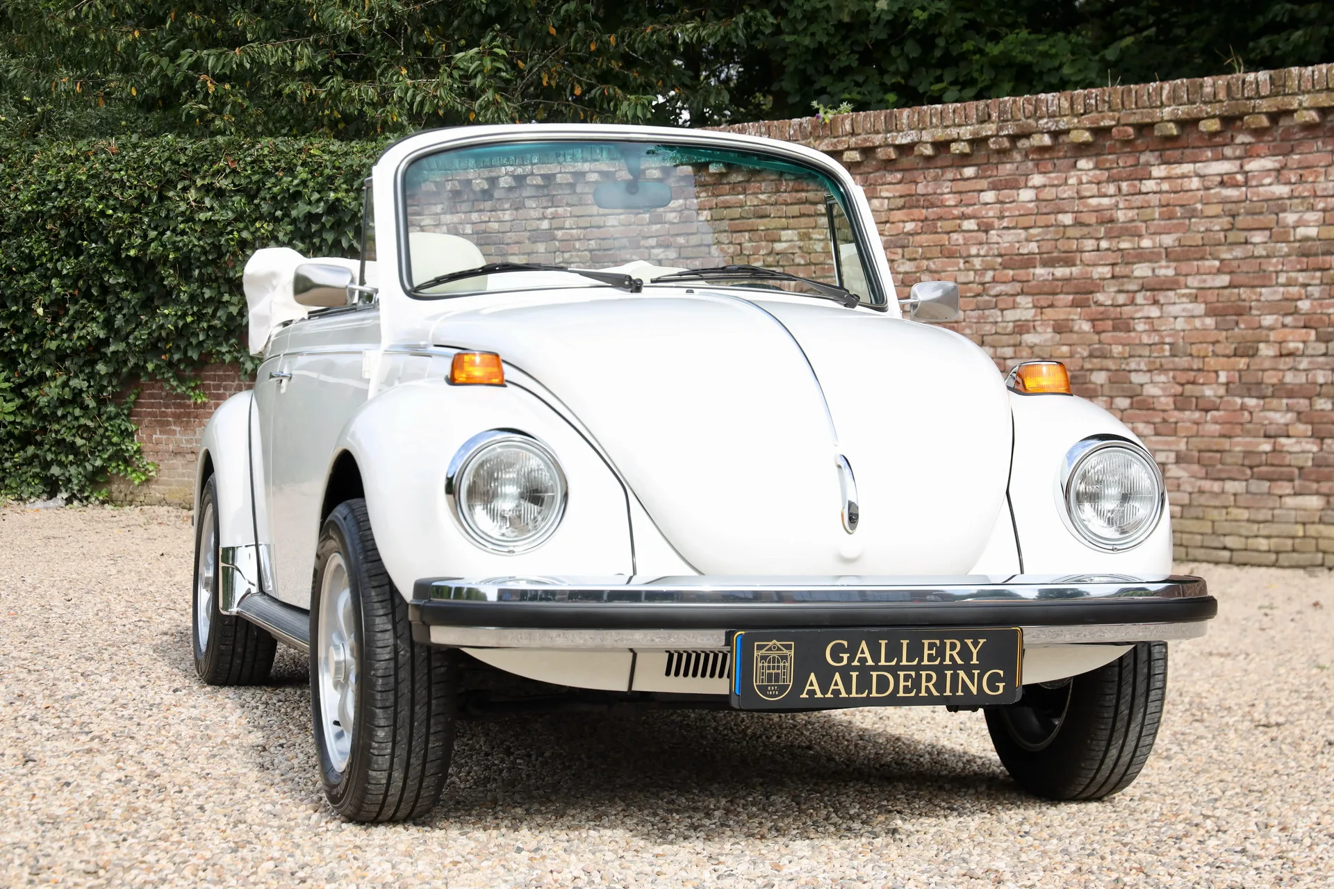 1977 Volkswagen 1303 Cabriolet Champagne Edition, 21/30