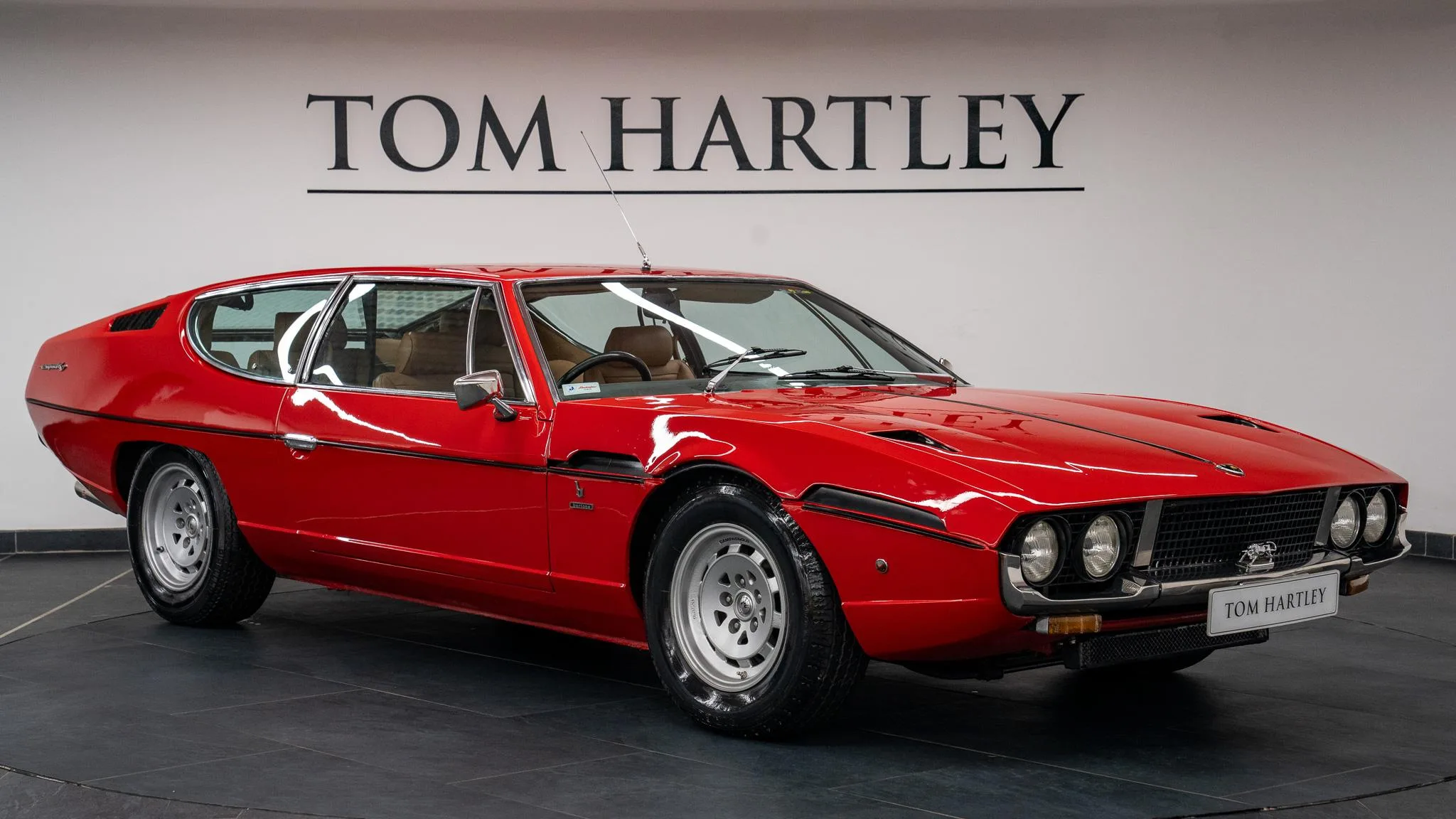 1978 Lamborghini Espada Series III proposée par un concessionnaire spécialisé à Swadlincote, Royaume-Uni, photo principale