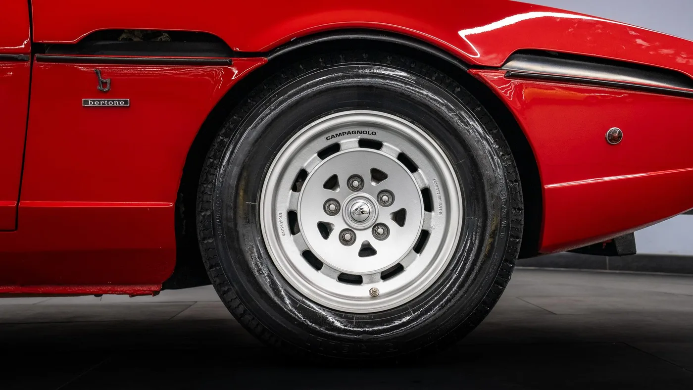 1978 Lamborghini Espada Series III angeboten von einem Fachhändler in Swadlincote, Vereinigtes Königreich, Foto 10 von 15