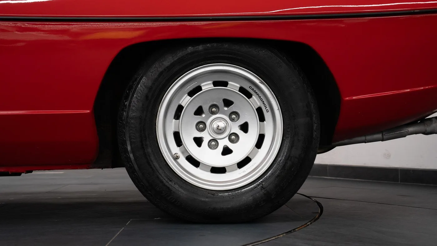 1978 Lamborghini Espada Series III angeboten von einem Fachhändler in Swadlincote, Vereinigtes Königreich, Foto 12 von 15
