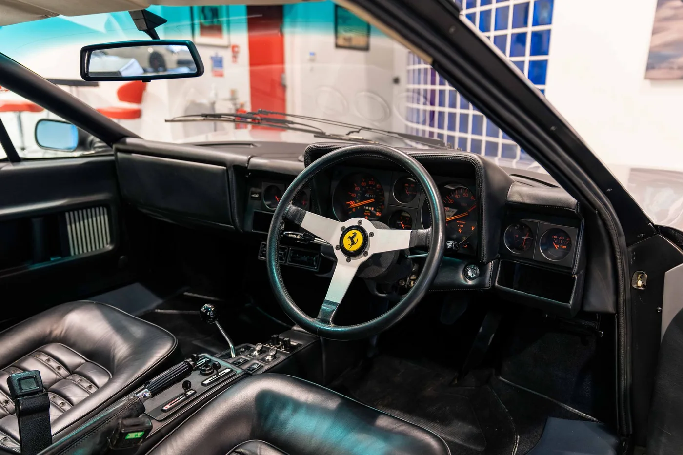 1979 Ferrari 512 BB angeboten von einem Oldtimerspezialisten in London, Vereinigtes Königreich, Foto 11 von 17