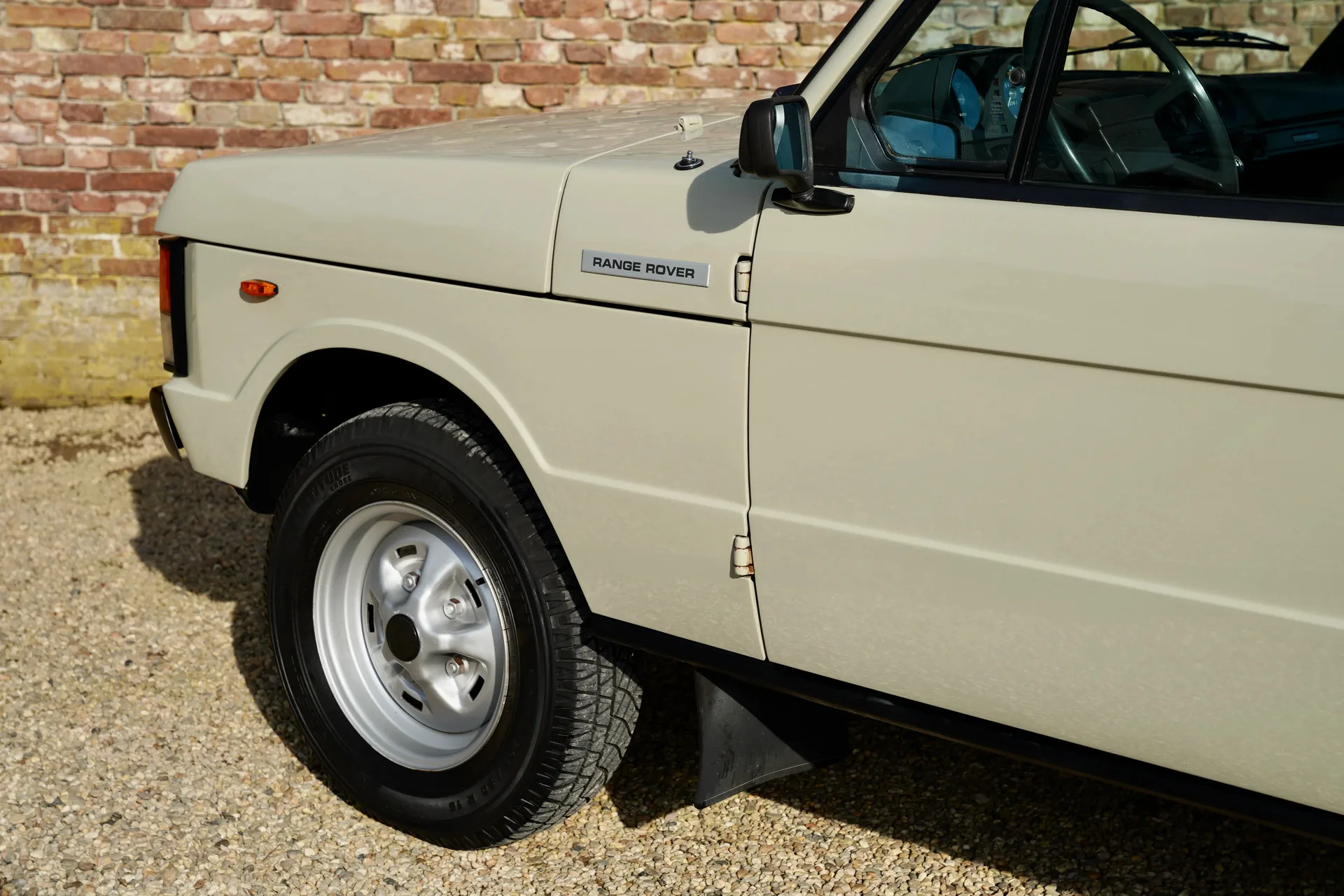 1980 Land Rover Range Rover Classic 3.5 V8, 27/30