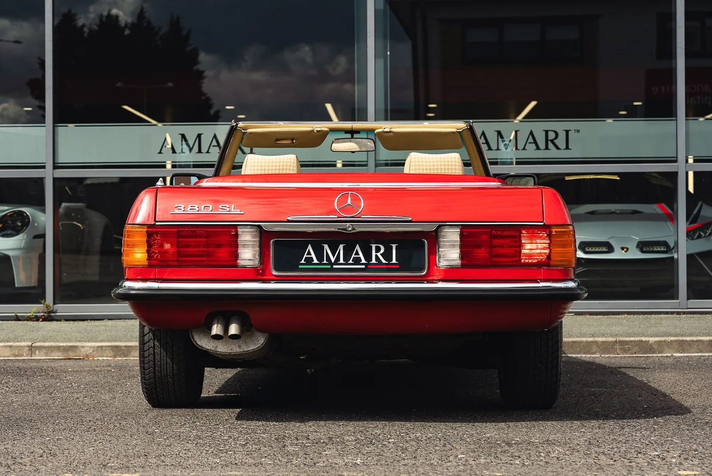 1980 Mercedes-Benz 380 SL proposée par un spécialiste de la supercar à Preston, Royaume-Uni, photo 9 sur 25