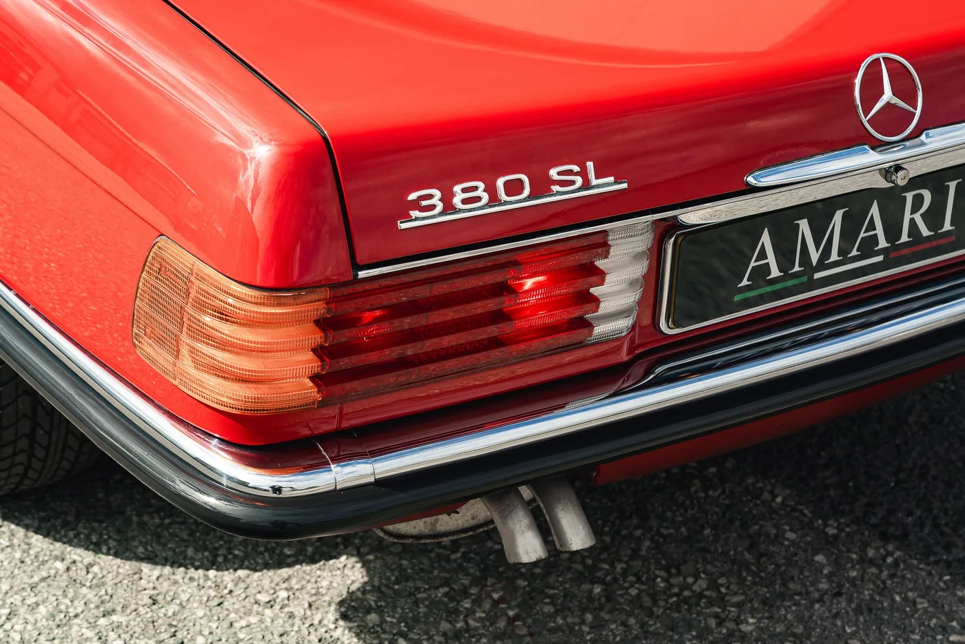 1980 Mercedes-Benz 380 SL proposée par un spécialiste de la supercar à Preston, Royaume-Uni, photo 11 sur 25