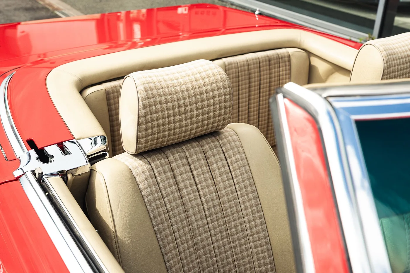 1980 Mercedes-Benz 380 SL proposée par un spécialiste de la supercar à Preston, Royaume-Uni, photo 18 sur 25