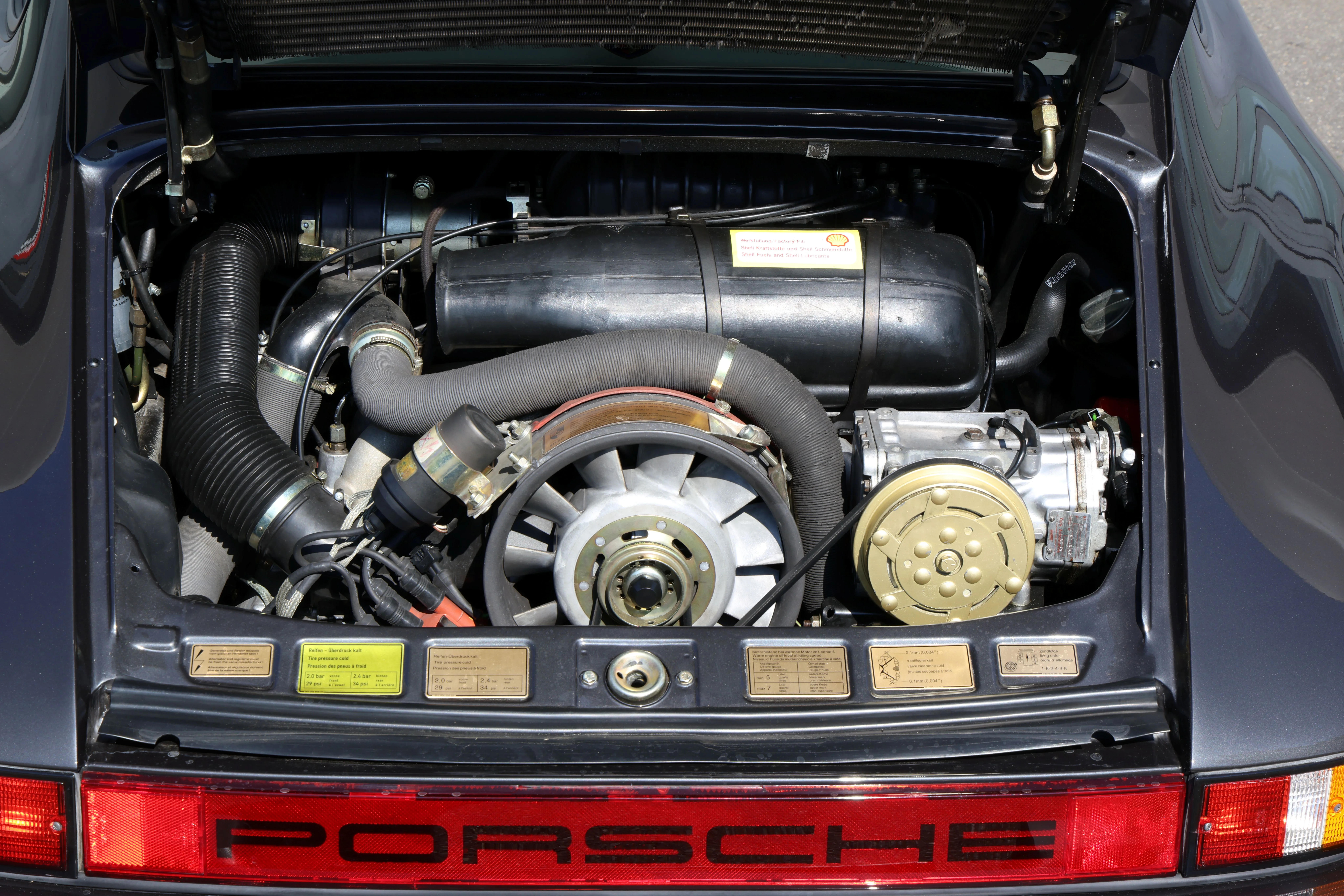1980 Porsche 911 SC Weissach Edition, 10/30