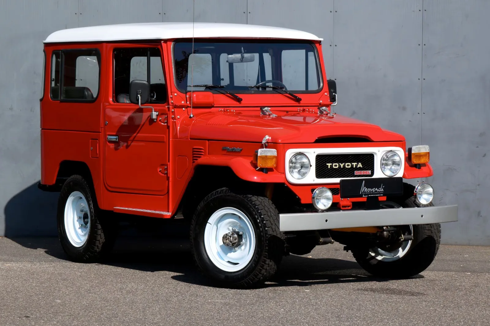 1980 Toyota Land Cruiser 40 BJ40 angeboten von einem Fachhändler in Düsseldorf, Deutschland, Hauptfoto