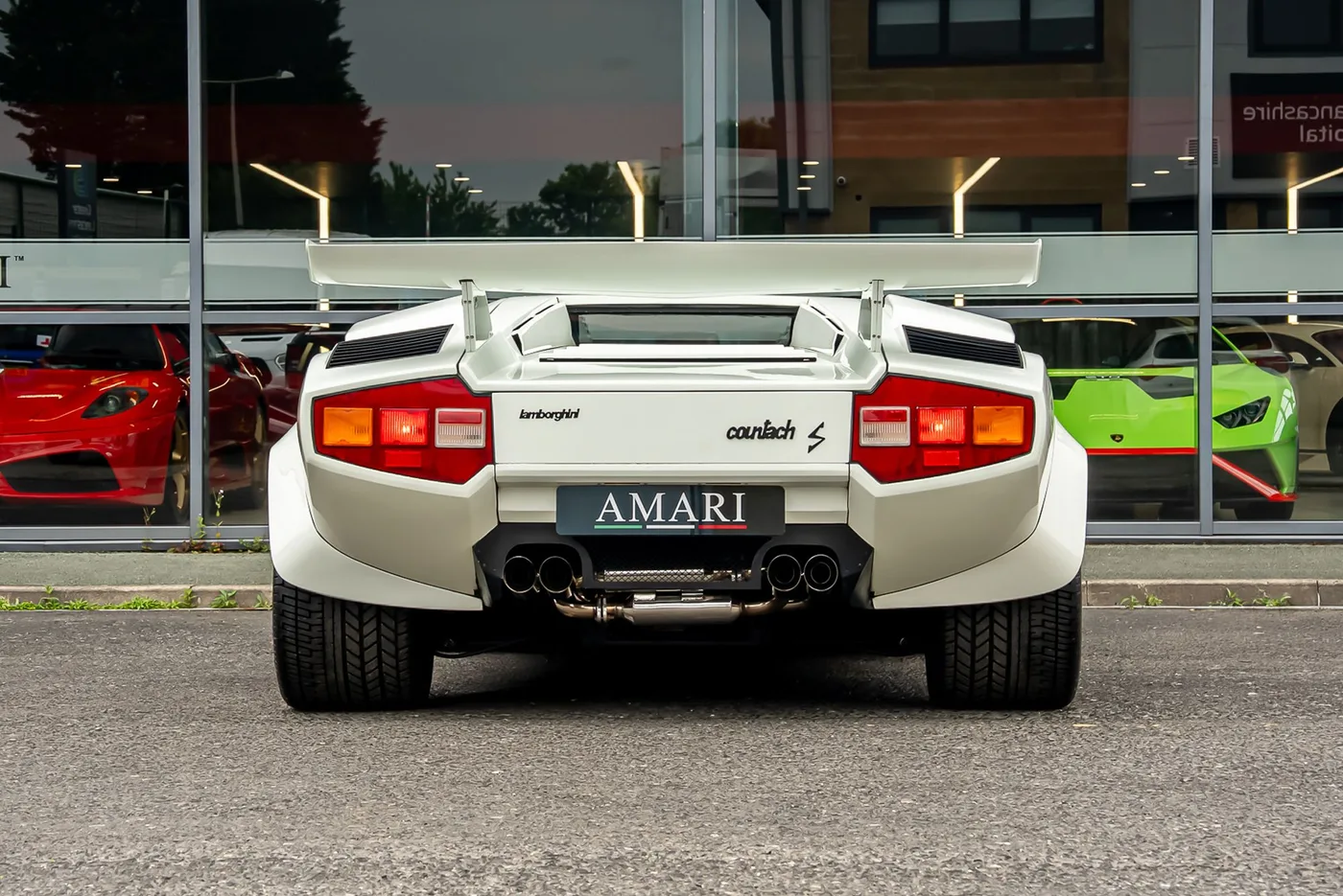 1981 Lamborghini Countach LP400 S angeboten von einem Supersportwagenhändler in Preston, Vereinigtes Königreich, Foto 8 von 25
