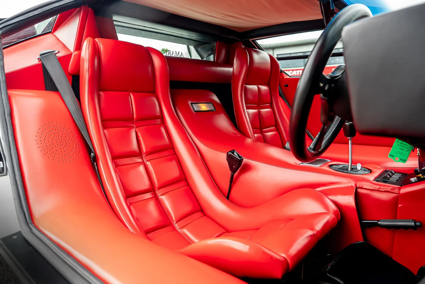 1981 Lamborghini Countach LP400 S angeboten von einem Supersportwagenhändler in Preston, Vereinigtes Königreich, Foto 23 von 25