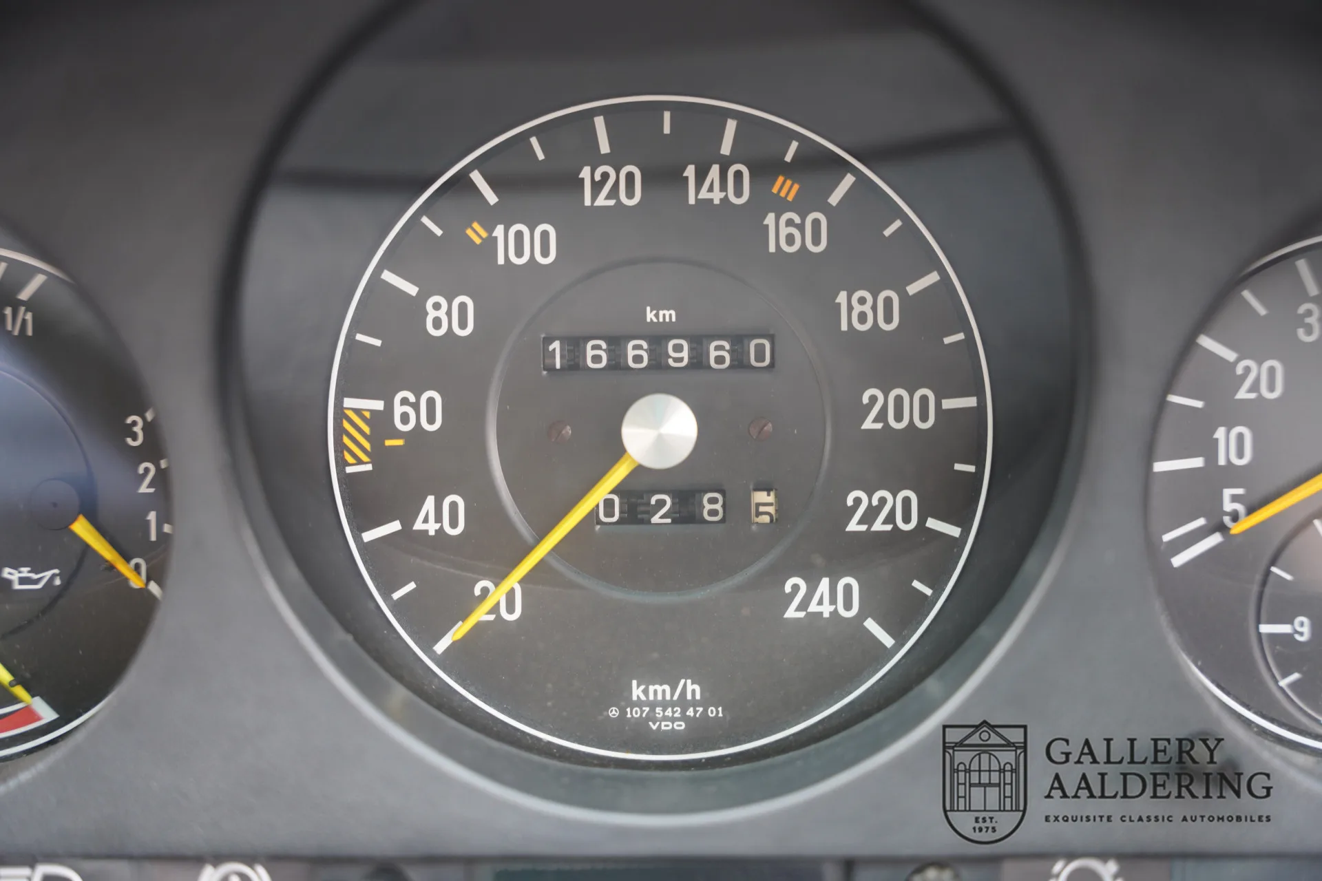 1981 Mercedes-Benz SL 280, 26/30
