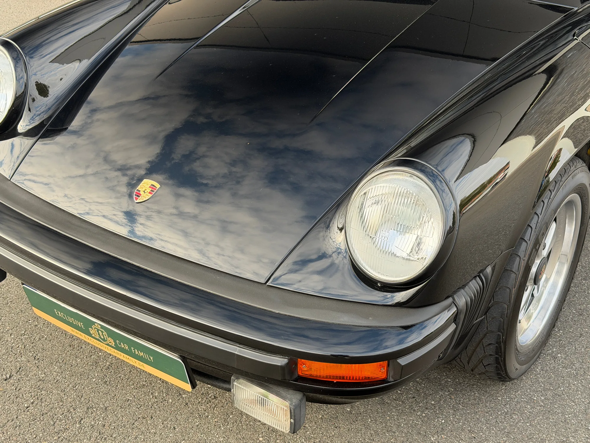 1981 Porsche 911 SC, 25/30