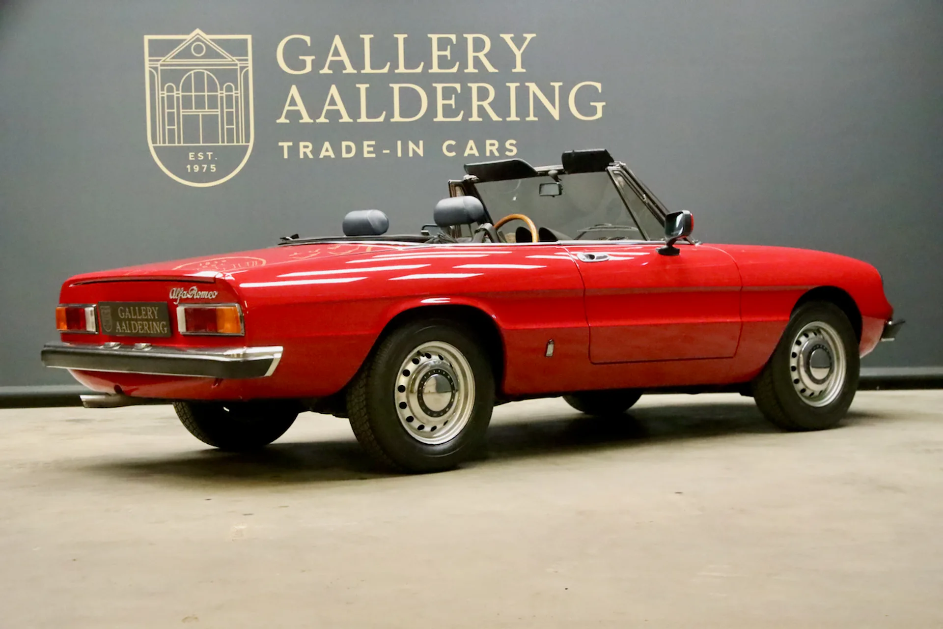 1982 Alfa Romeo Spider 2000 Veloce, 2/30