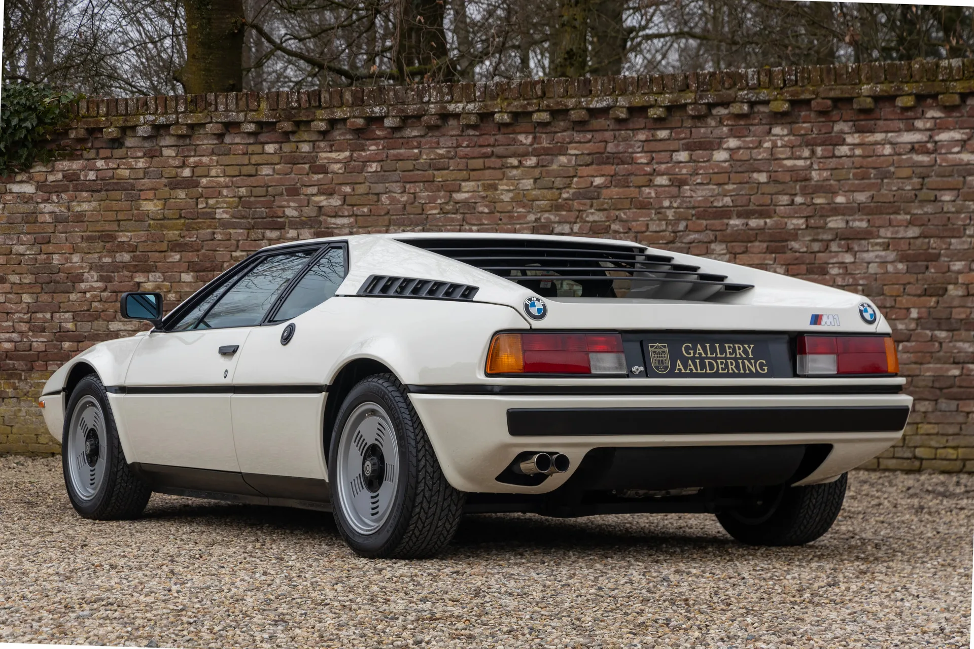 1982 BMW M1, 2/30