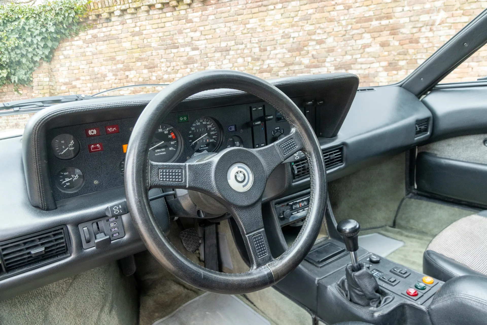 1982 BMW M1, 15/30