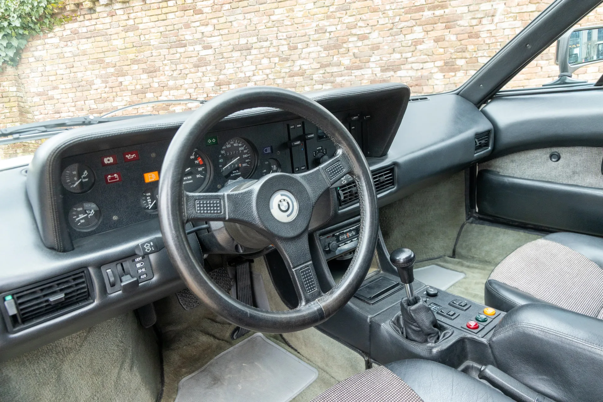 1982 BMW M1, 18/30