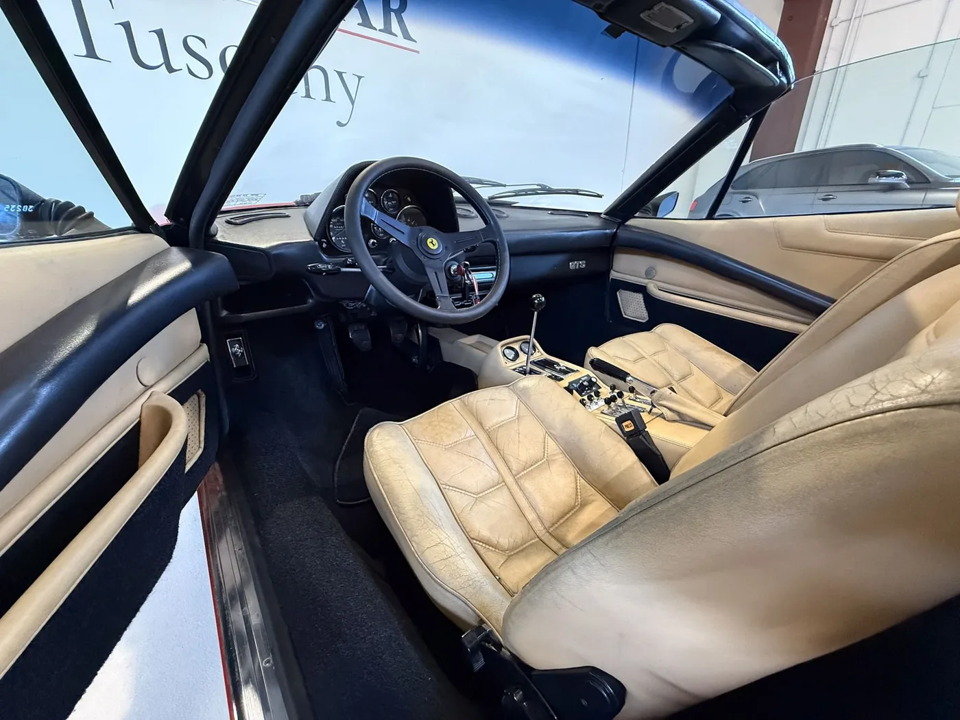 1982 Ferrari 208 GTS offered by a specialist dealer in Lucca, Italy, photo 10 of 25