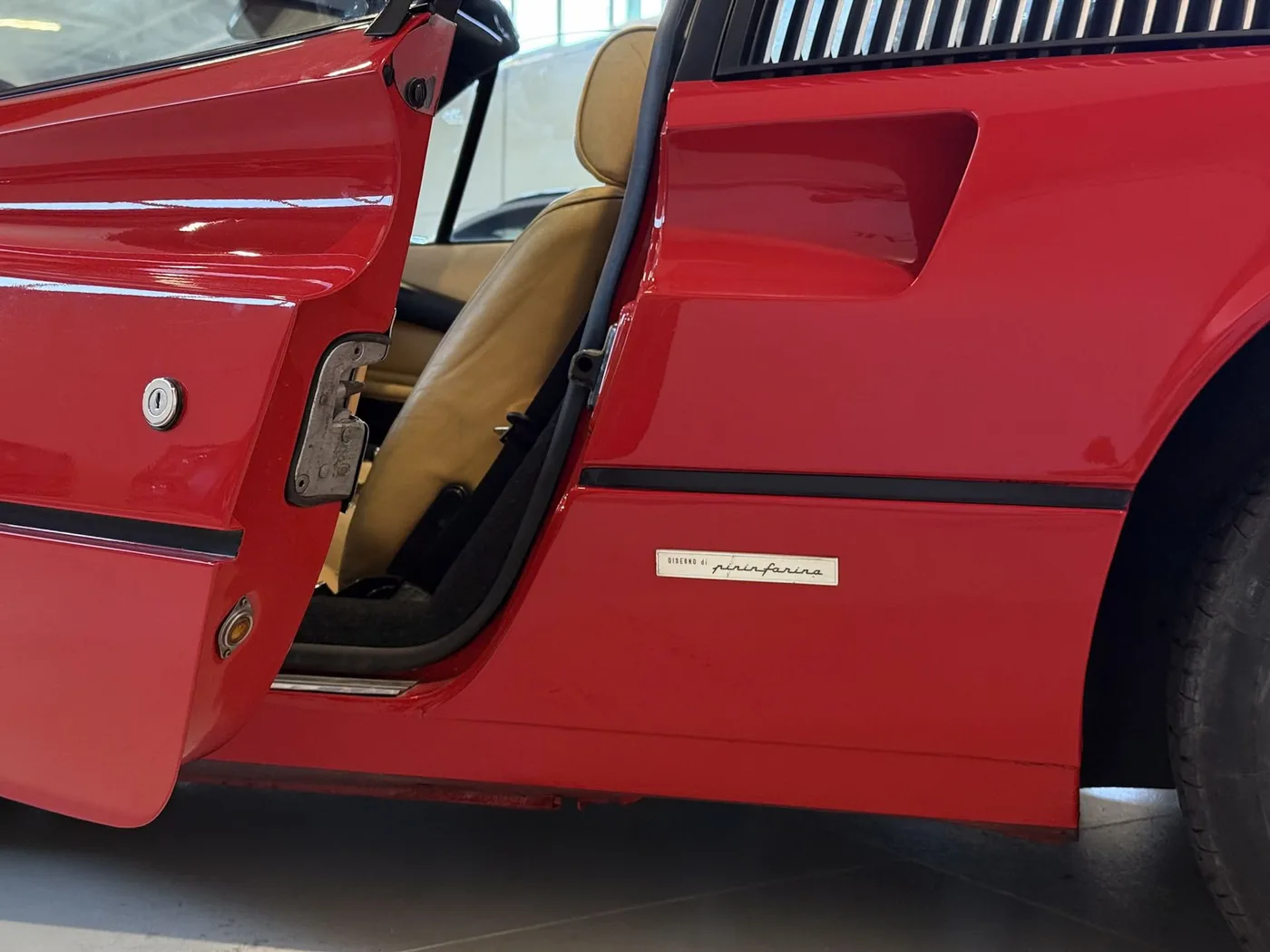 1982 Ferrari 208 GTS offered by a specialist dealer in Lucca, Italy, photo 15 of 25