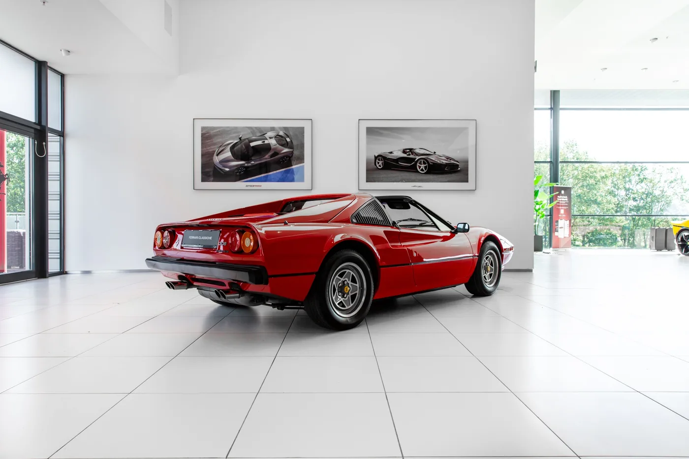 1982 Ferrari 308 GTS quattrovalvole angeboten von einem Fachhändler in Hengelo, Niederlande, Foto 3 von 15