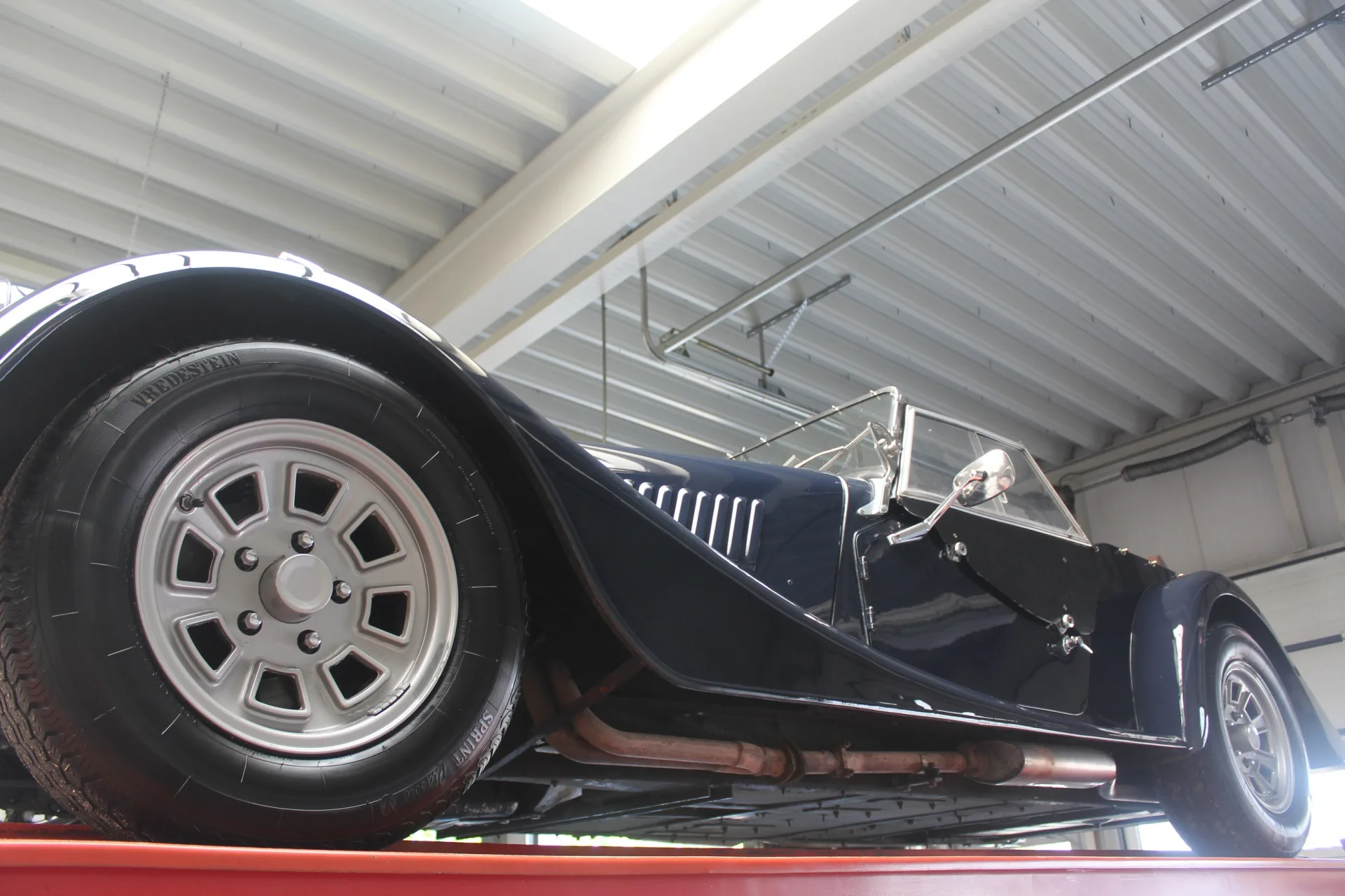 1982 Morgan Plus 8, 9/30