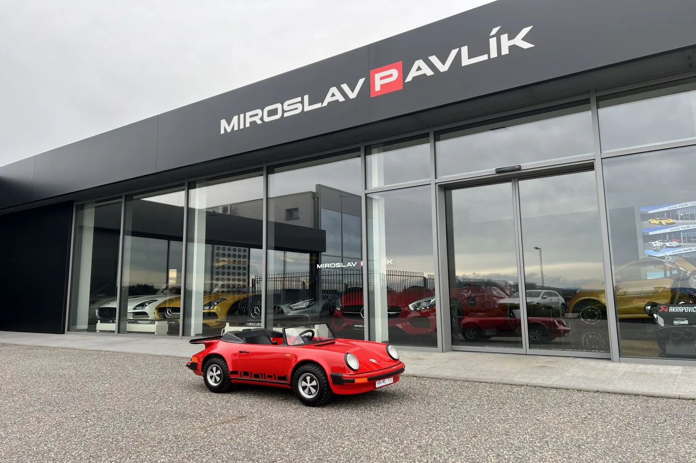 1982 Porsche 911 Junior angeboten von einem Fachhändler in Písek, Tschechien, Hauptfoto