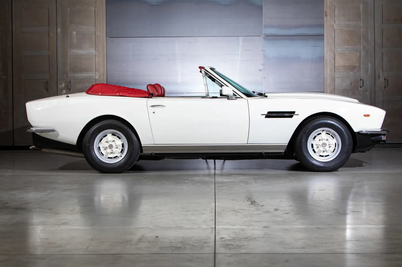 1983 Aston Martin V8 Volante Oscar India, 5/24