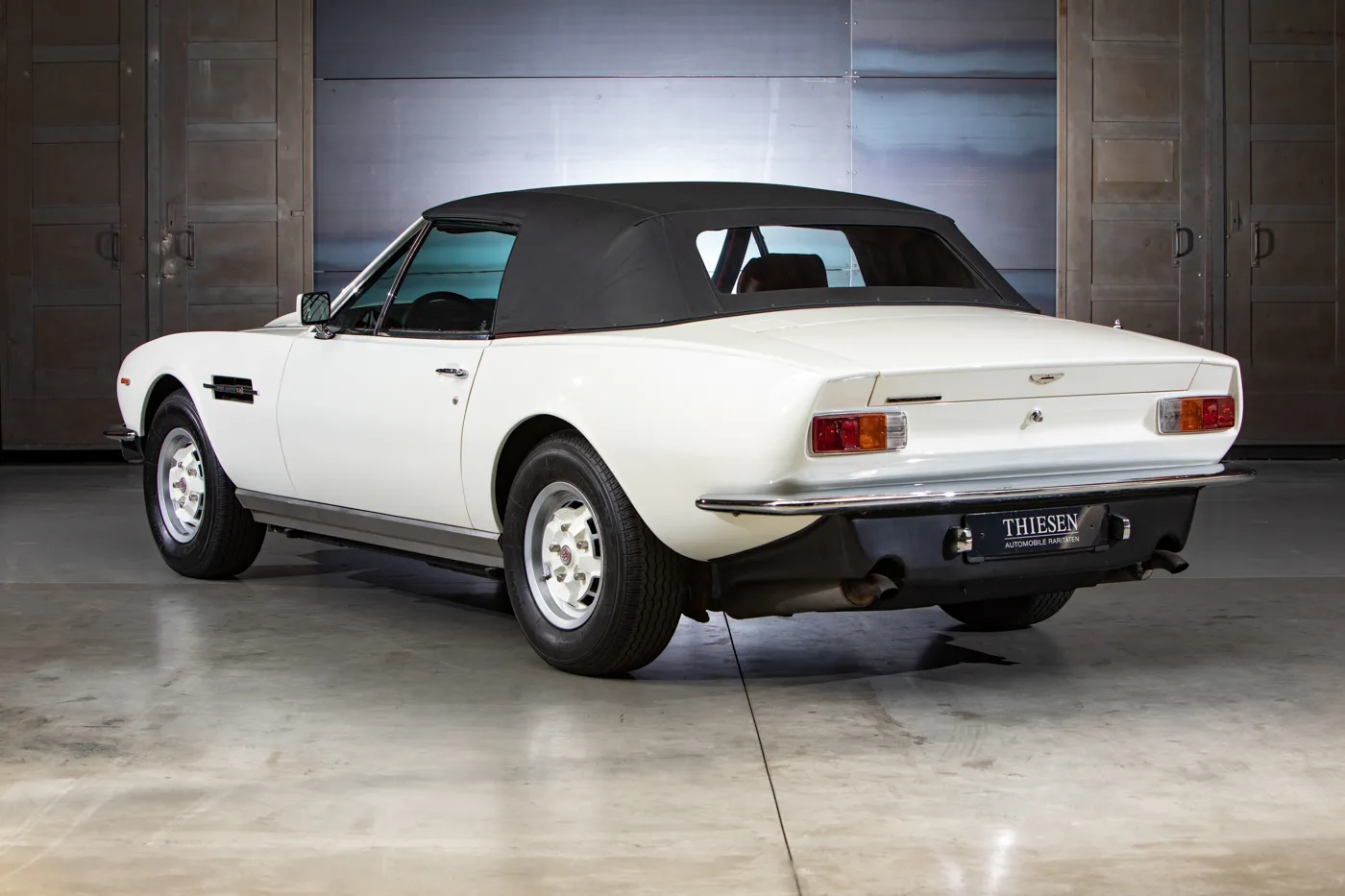 1983 Aston Martin V8 Volante Oscar India, 10/24
