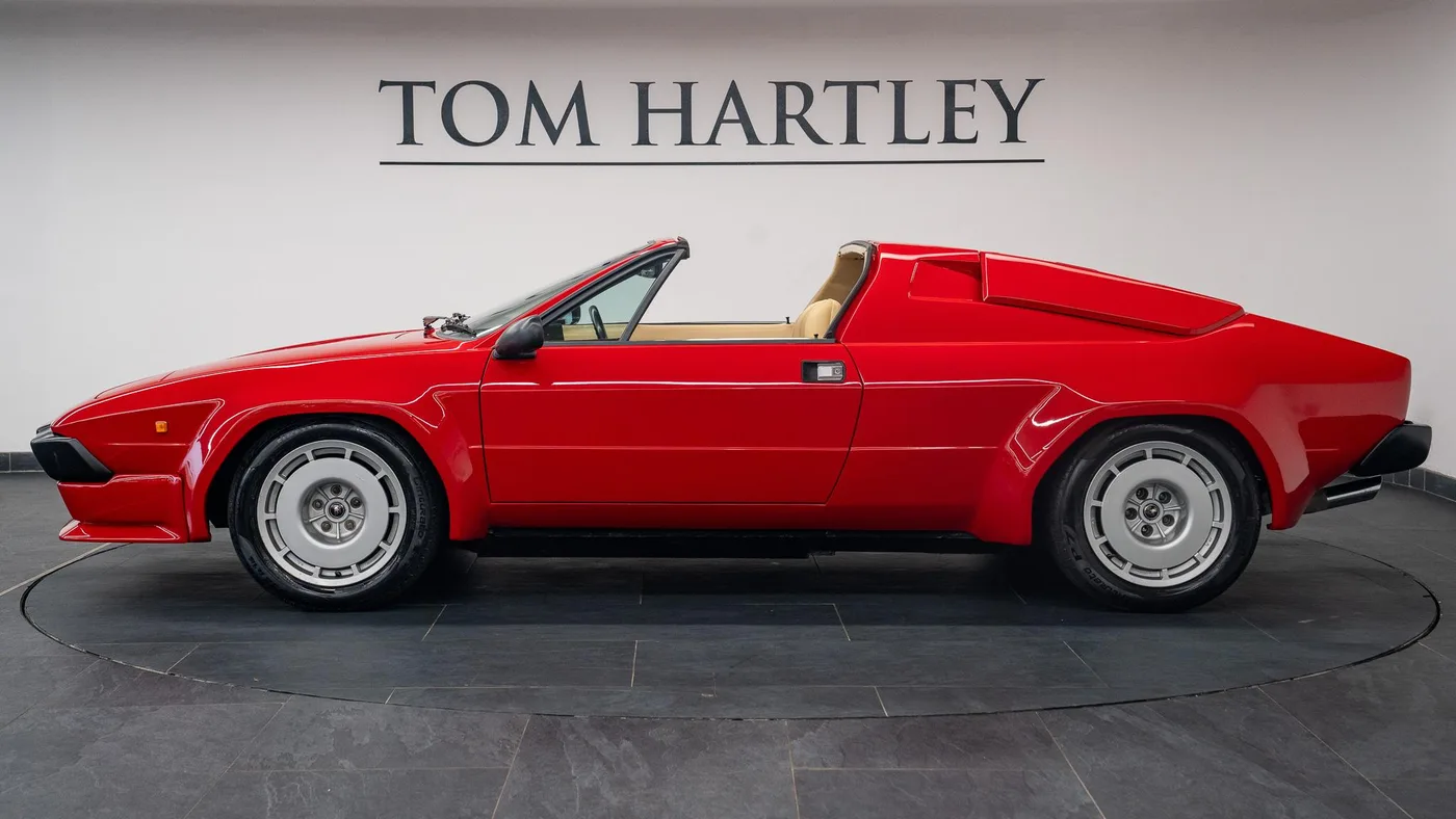 1983 Lamborghini Jalpa P350 proposée par un concessionnaire spécialisé à Swadlincote, Royaume-Uni, photo 7 sur 15