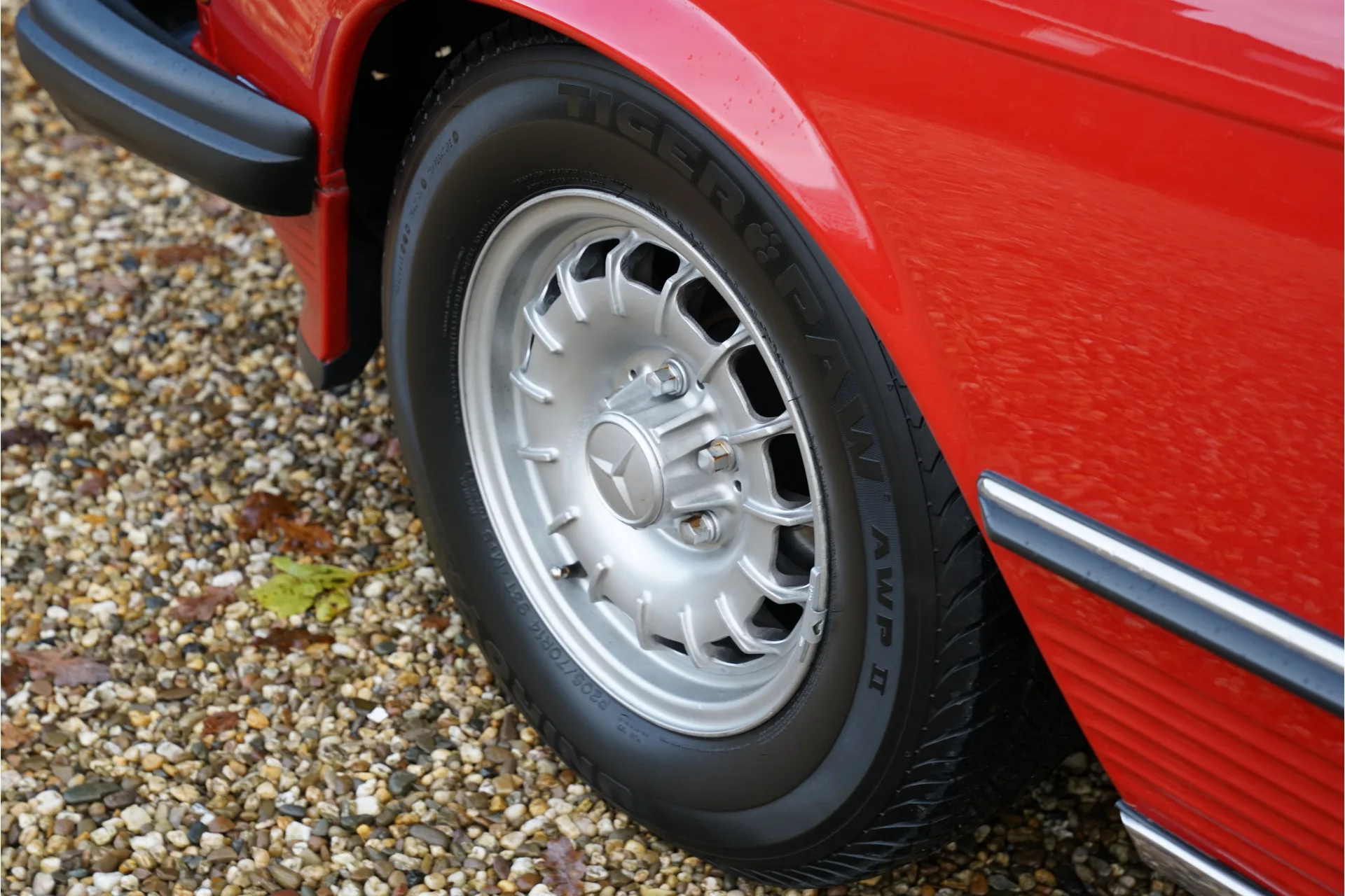 1983 Mercedes-Benz 500 SL, 24/30