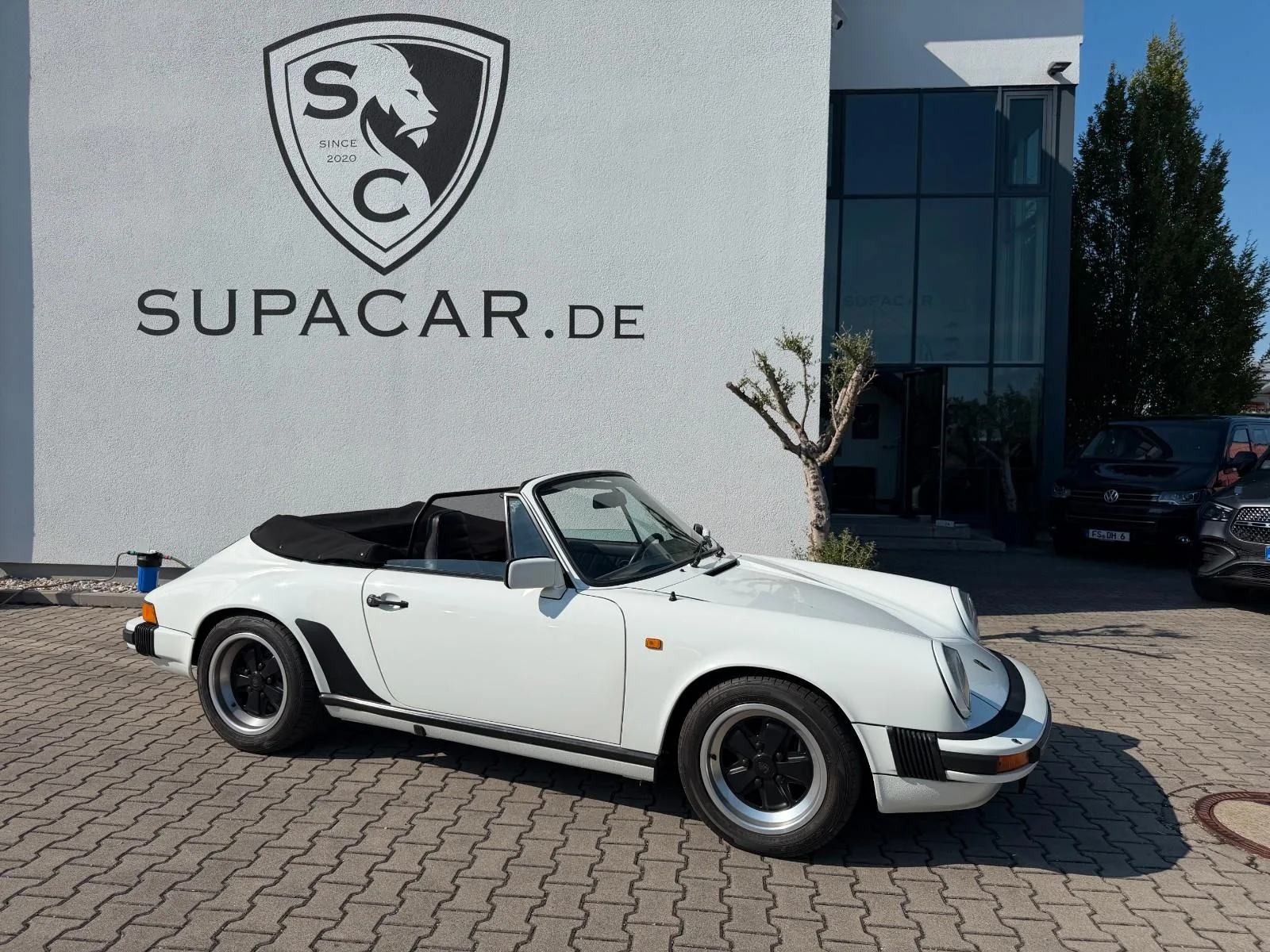 1983 Porsche 911 SC Cabriolet, 2/24