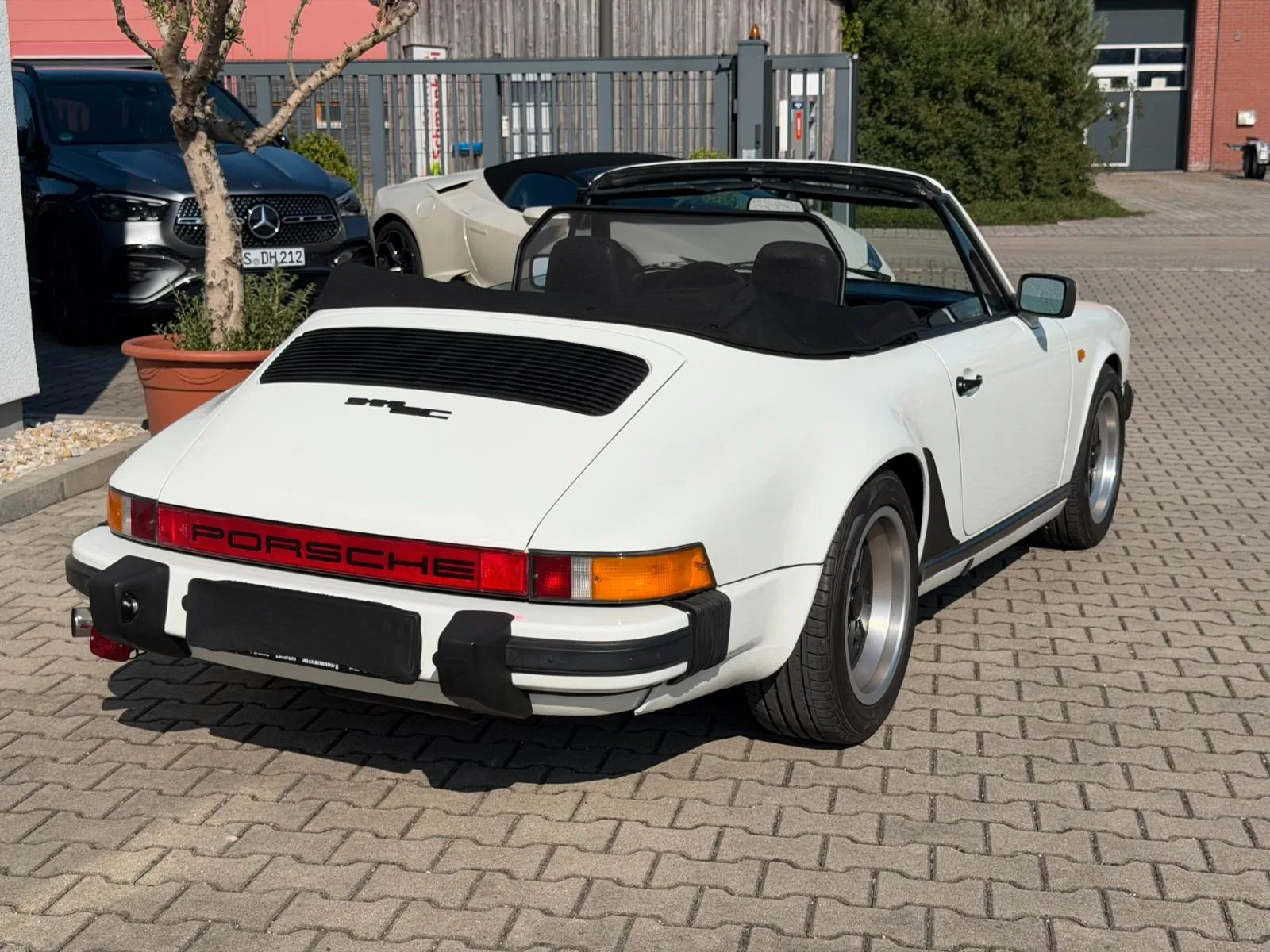 1983 Porsche 911 SC Cabriolet, 6/24