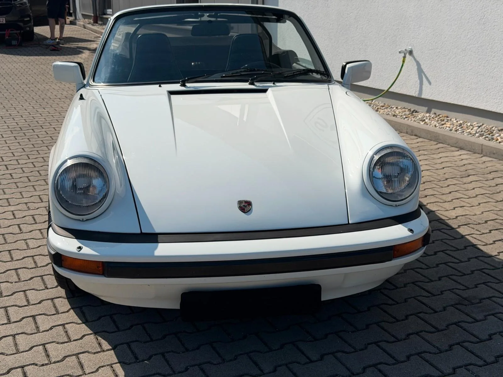 1983 Porsche 911 SC Cabriolet, 13/24