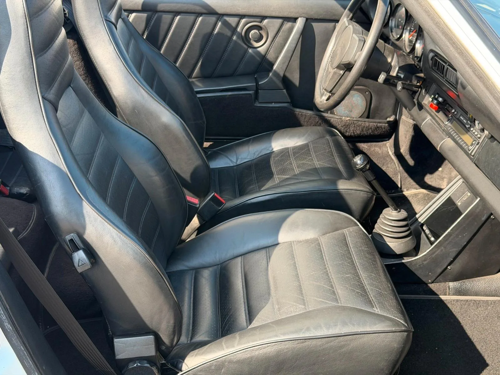 1983 Porsche 911 SC Cabriolet, 20/24