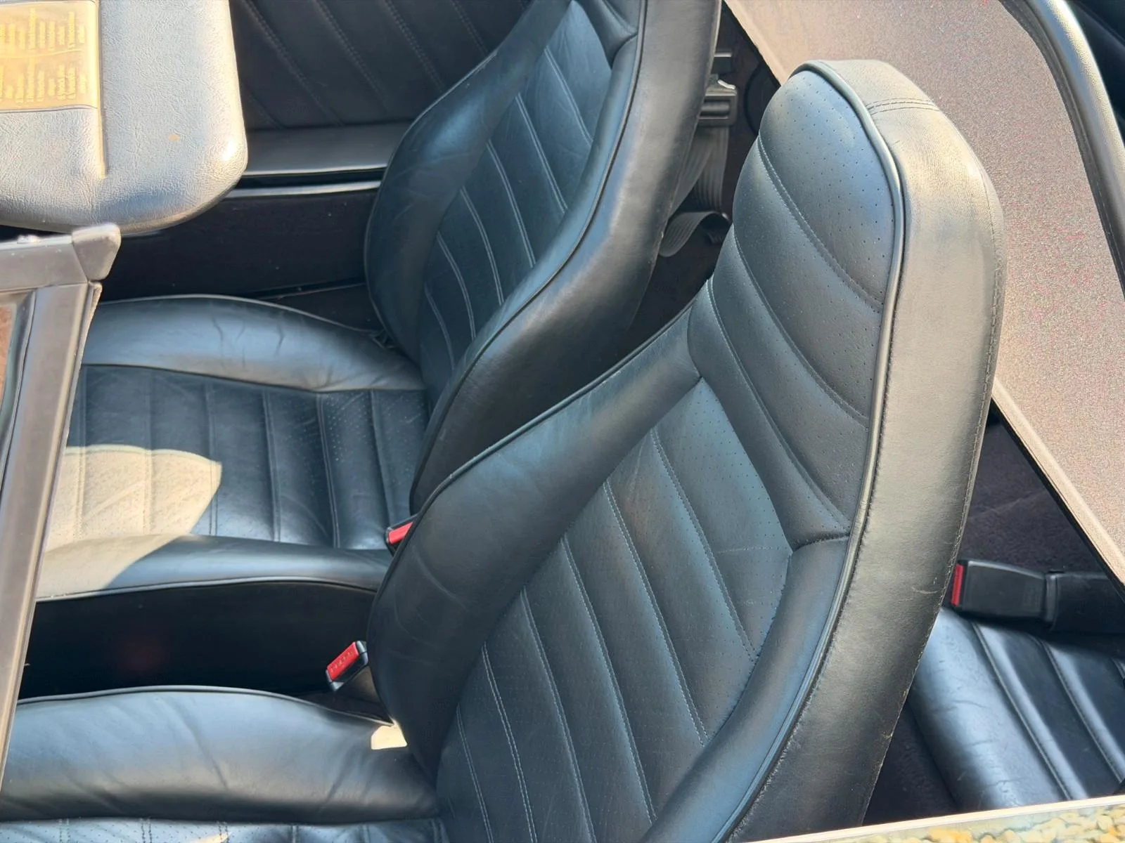 1983 Porsche 911 SC Cabriolet, 24/24