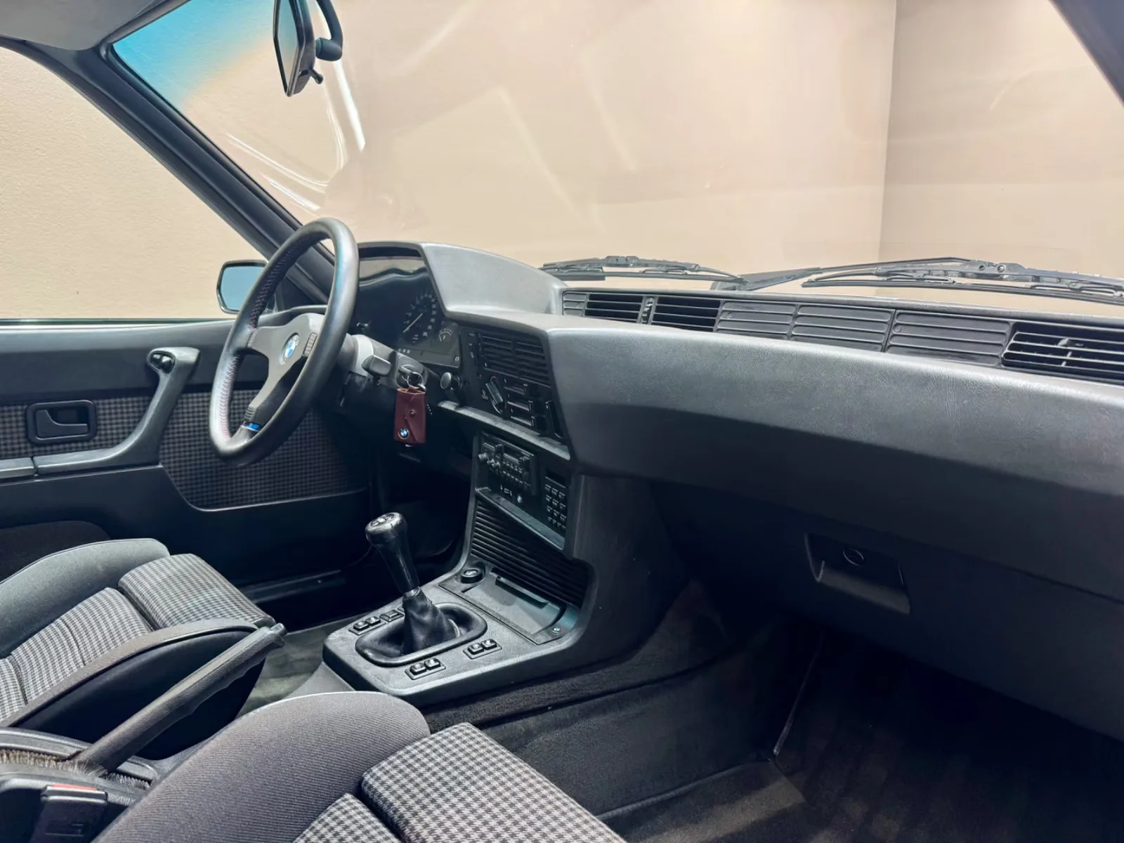1984 BMW M6 M635 CSi, 18/24