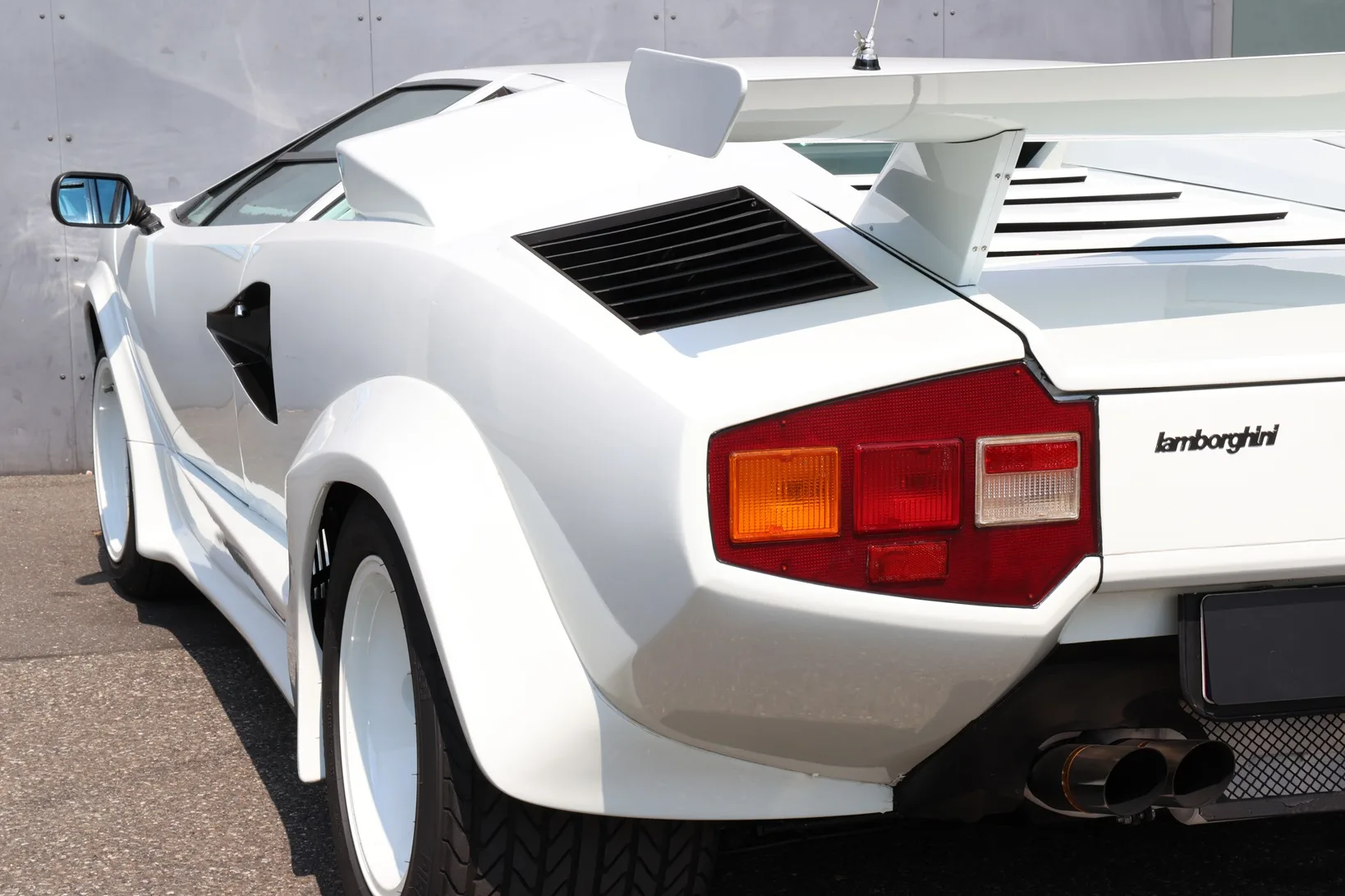 1984 Lamborghini Countach LP5000 S, 21/30