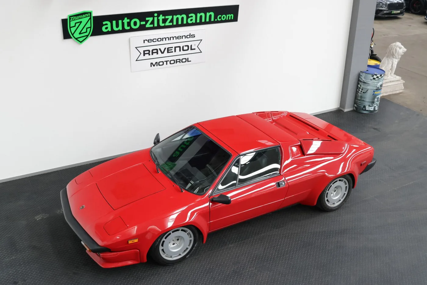 1984 Lamborghini Jalpa 3500 proposée par un concessionnaire spécialisé à Nuremberg, Allemagne, photo 2 sur 15