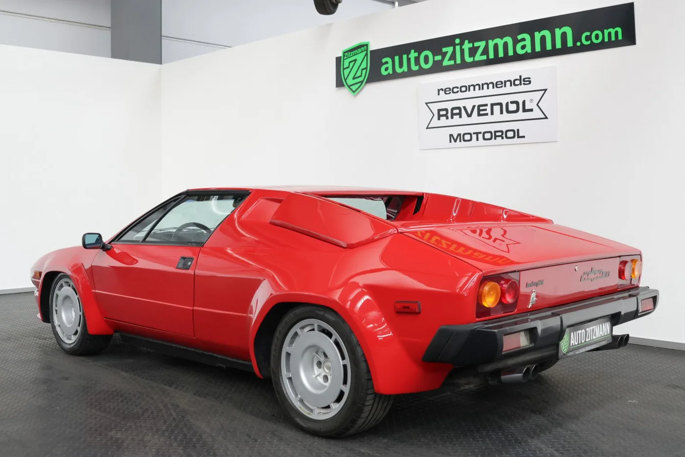 1984 Lamborghini Jalpa 3500 proposée par un concessionnaire spécialisé à Nuremberg, Allemagne, photo 5 sur 15