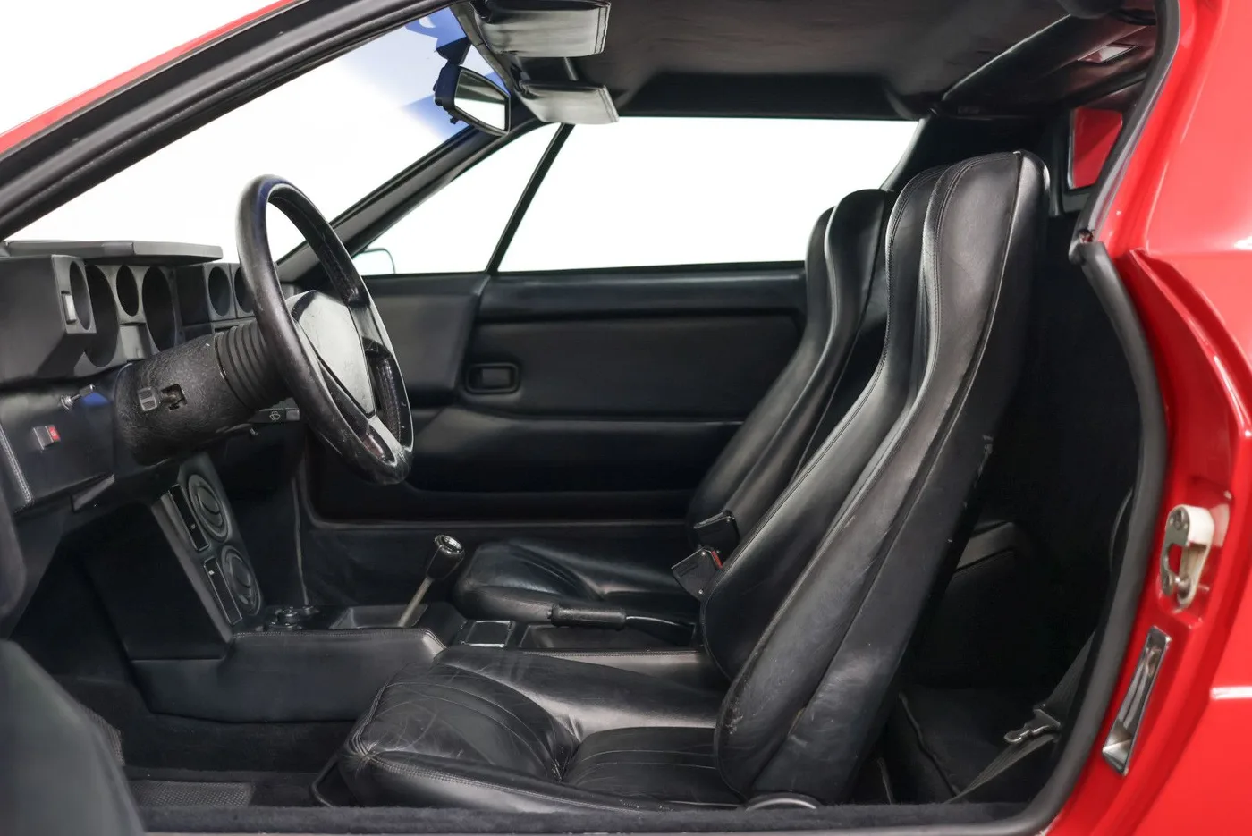 1984 Lamborghini Jalpa 3500 proposée par un concessionnaire spécialisé à Nuremberg, Allemagne, photo 11 sur 15