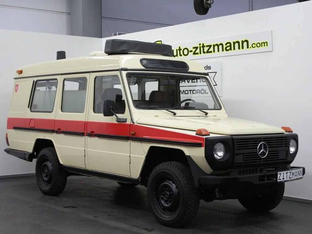 1984 Mercedes-Benz G 230 4x4 angeboten von einem Supersportwagenhändler in Nuremberg, Deutschland, Hauptfoto