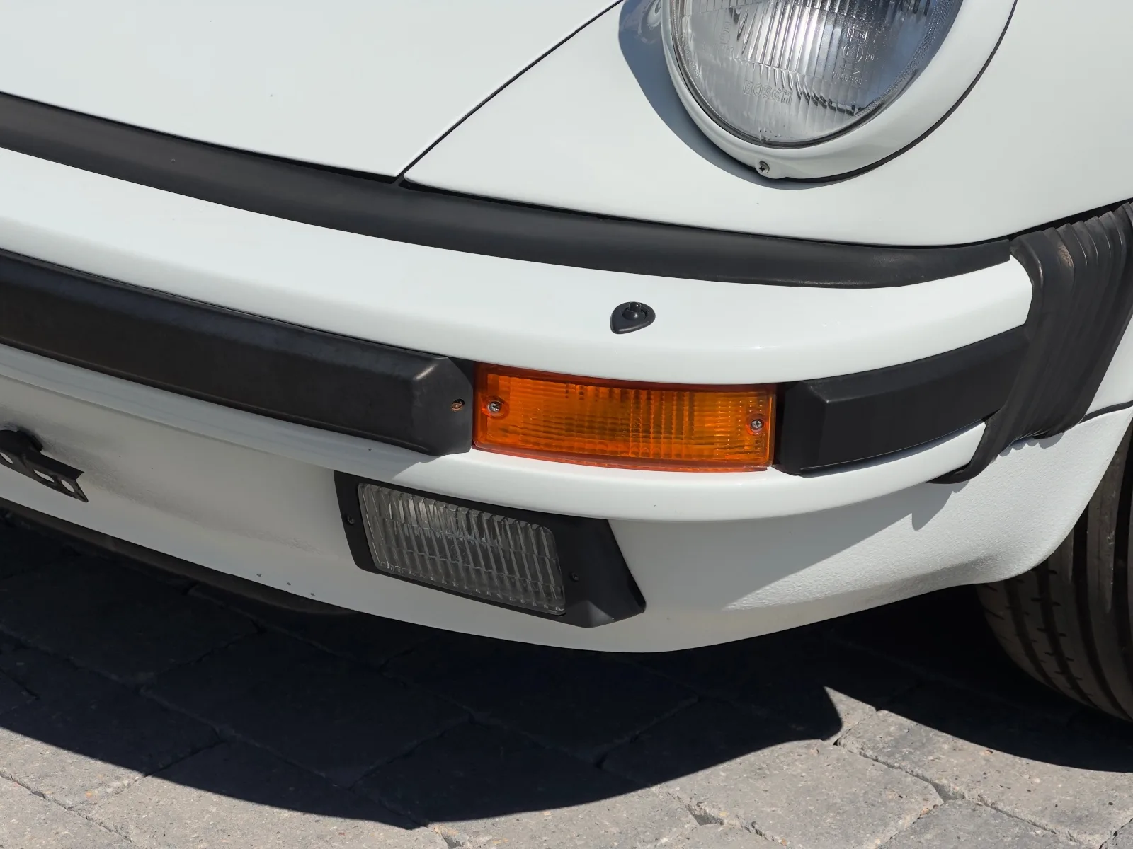 1984 Porsche 911 Carrera 3.2 Targa, 24/30